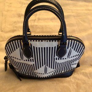 Dooney and Bourke Sailing Boats